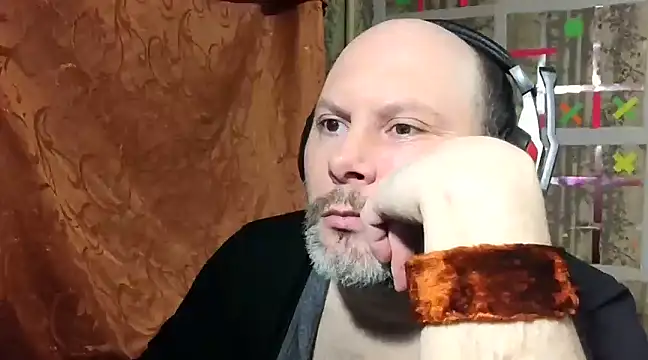 Snapshot of AgnichBan chatting on 01-22-25, 01:42 AgnichBan online show from 01-22-25, 01:42