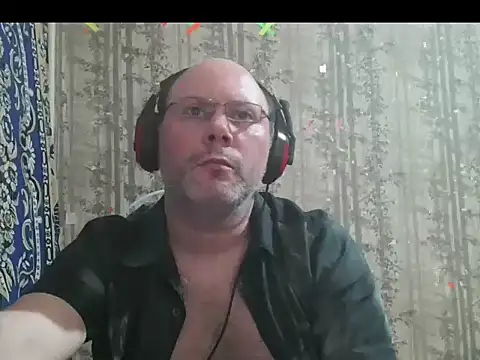 Snapshot of AgnichBan chatting on 11-23-25, 03:00 AgnichBan online show from 11-23-25, 03:00