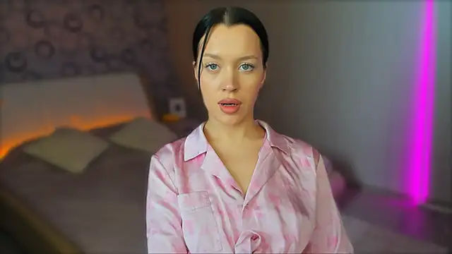 AlannaMiless online show from 02-07-25, 08:11