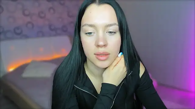 AlannaMiless online show from 01-21-25, 12:15