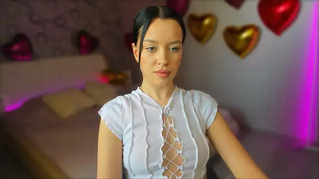 AlannaMiless online show from 02-17-25, 08:41