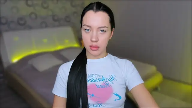 AlannaMiless online show from 01-19-25, 06:32