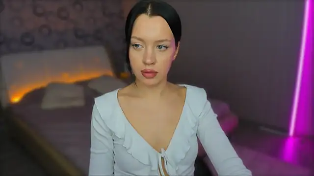 AlannaMiless online show from 02-05-25, 02:08