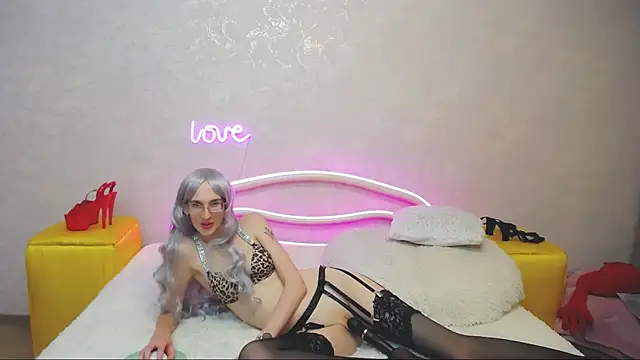 KlaryBrait online show from 02-26-25, 04:05