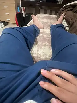 sonug0912 online show from 02-04-25, 08:28