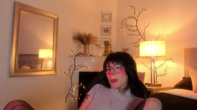 Snapshot of NattashaHotson chatting on 02-08-25, 06:22 NattashaHotson online show from 02-08-25, 06:22