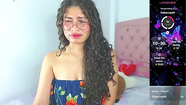 Snapshot of Cynthia_hazel chatting on 10-12-25, 05:20 Cynthia hazel online show from 10-12-25, 05:20