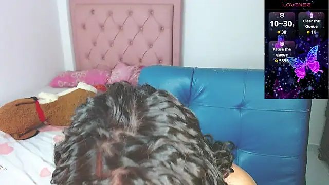 Cynthia hazel online show from 11-01-25, 07:24