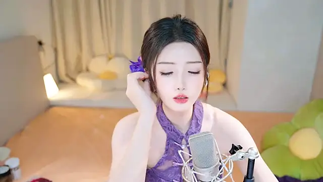 Eimile online show from 12-12-24, 06:21