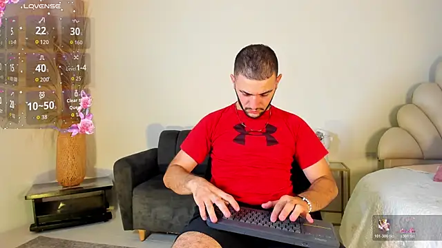 MaximusDick1  online show from 06-17-26, 11:42