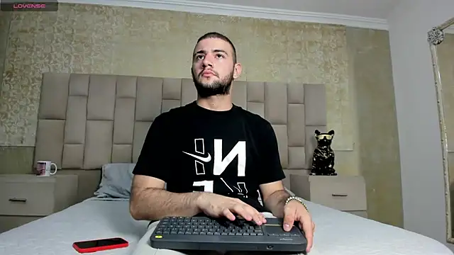 MaximusDick1  online show from 11-02-25, 08:25