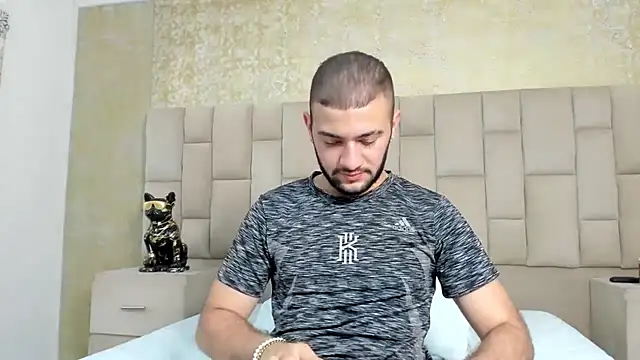 MaximusDick1  online show from 11-05-25, 04:26