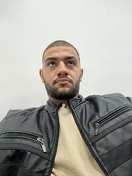 MaximusDick1  online show from 02-26-26, 12:05