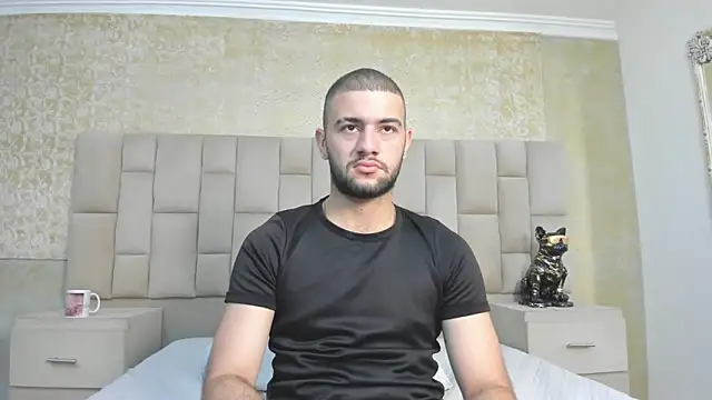 MaximusDick1  online show from 11-13-25, 04:38