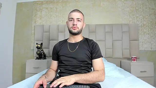 MaximusDick1  online show from 11-09-25, 03:32