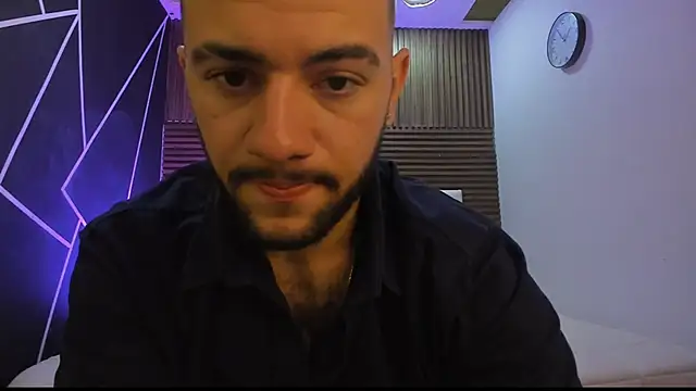 MaximusDick1  online show from 03-07-26, 01:49