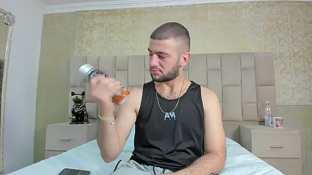 MaximusDick1  online show from 10-30-25, 04:33