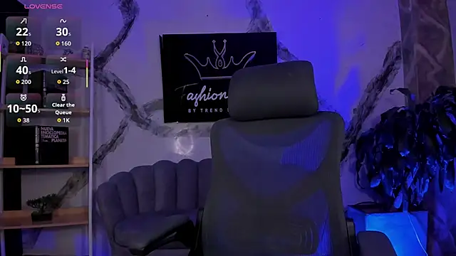 MaximusDick1  online show from 03-17-26, 12:08