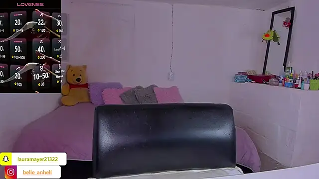 Snapshot of Laura-mayer chatting on 02-14-25, 03:00 Laura-mayer online show from 02-14-25, 03:00