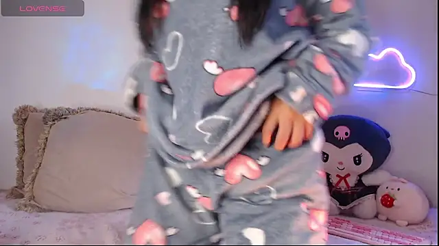 sofi soft  online show from 11-29-25, 05:35