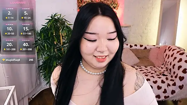 Snapshot of mei_honey_ chatting on 02-28-25, 05:59 mei honey  online show from 02-28-25, 05:59