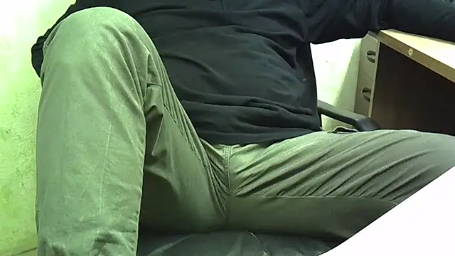 nikdov3 online show from 10-02-25, 05:22