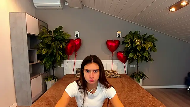 ValeryRoyale online show from 02-18-25, 08:16