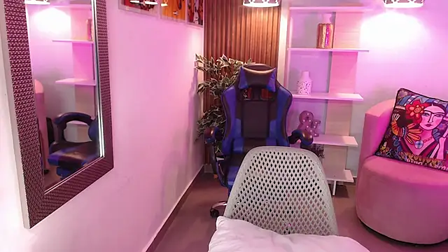 Dalila Sky online show from 09-25-25, 06:03