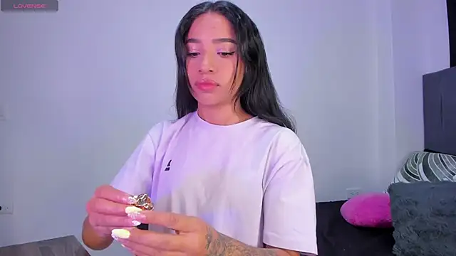 Mereo leona online show from 06-18-26, 02:32