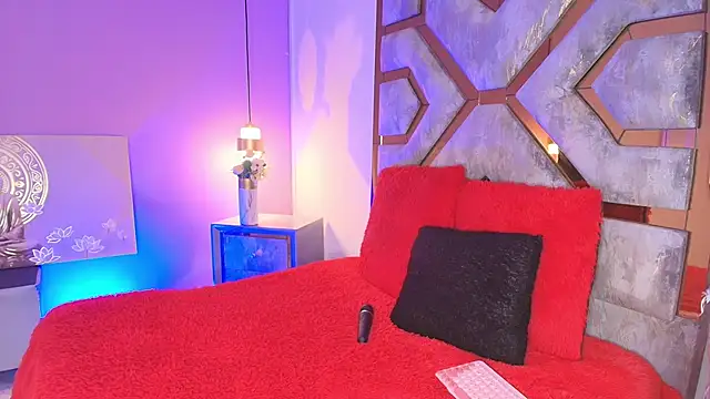 BRITHANY SPARK online show from 11-23-25, 03:49