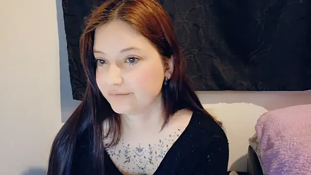 Snapshot of swett-veroniica chatting on 05-12-26, 01:17 swett-veroniica online show from 05-12-26, 01:17