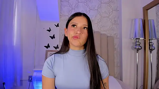 Snapshot of Foxy200__ chatting on 02-20-26, 08:22 Foxy200 online show from 02-20-26, 08:22