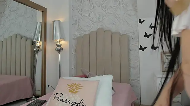 Foxy200   online show from 10-21-25, 07:57