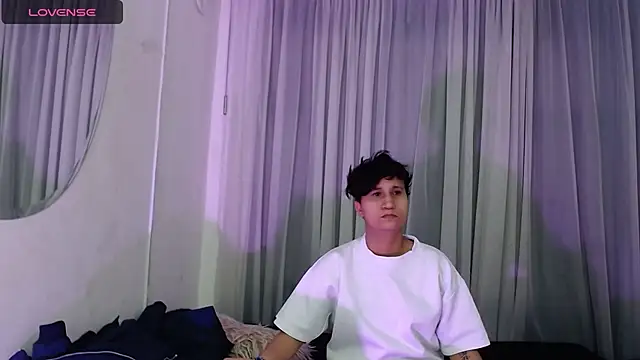 Im Milan Rs online show from 11-13-25, 04:05