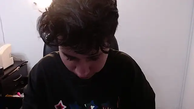 Im Milan Rs online show from 05-05-26, 05:32