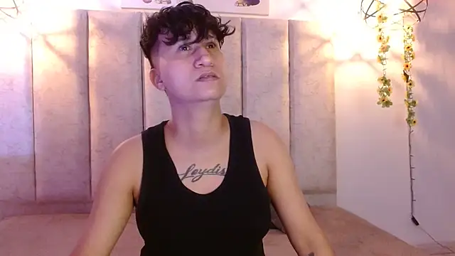 Im Milan Rs online show from 10-10-25, 04:02