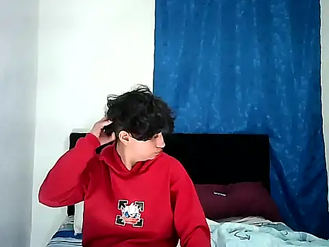 Im Milan Rs online show from 11-30-25, 01:28