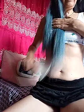 Snapshot of NanitaFun chatting on 02-25-26, 01:55 NanitaFun online show from 02-25-26, 01:55