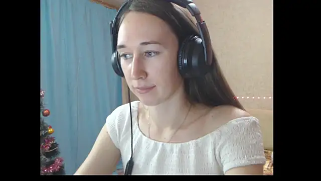 Snapshot of --Model--2 chatting on 01-04-25, 08:48 --Model--2 online show from 01-04-25, 08:48