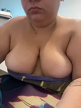 Snapshot of carola_hotwife chatting on 07-09-26, 01:54 carola hotwife online show from 07-09-26, 01:54