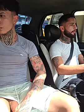 Snapshot of christangel_96_ chatting on 10-10-25, 06:42 christangel 96 online show from 10-10-25, 06:42