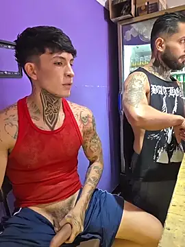 Snapshot of christangel_96_ chatting on 10-02-25, 05:38 christangel 96 online show from 10-02-25, 05:38