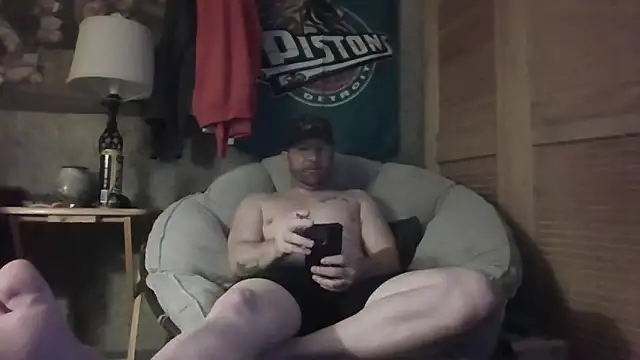 Snapshot of Edward_LongCock chatting on 06-02-26, 05:29 Edward LongCock online show from 06-02-26, 05:29