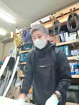 Snapshot of da--------i chatting on 03-07-25, 06:35 da--------i online show from 03-07-25, 06:35