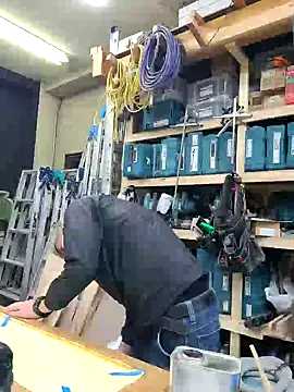 Snapshot of da--------i chatting on 02-19-25, 09:50 da--------i online show from 02-19-25, 09:50