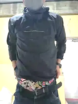 Snapshot of da--------i chatting on 12-11-24, 11:08 da--------i online show from 12-11-24, 11:08