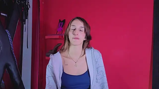 Ambar Roux  online show from 11-14-25, 01:48