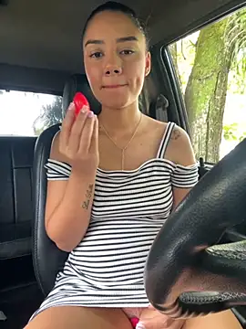  Luana online show from 11-07-25, 06:01