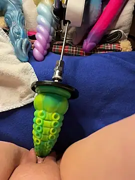 luisa1 online show from 03-13-25, 08:00