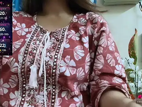 Reika 01 online show from 06-12-26, 12:41